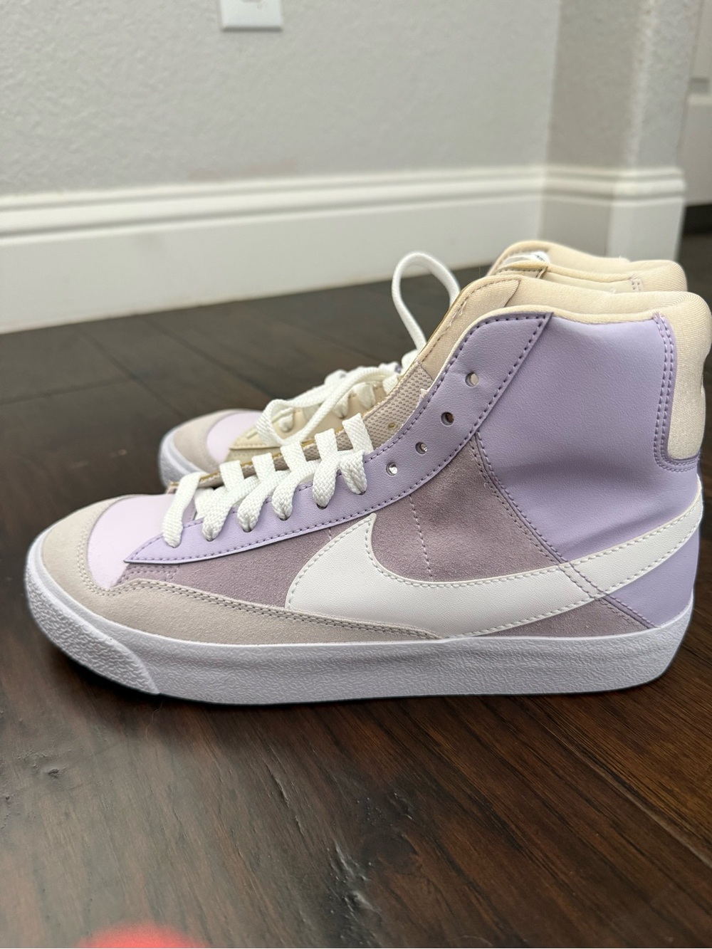 Nike Blazer Mid ’77 – Girls 6.5Y | Never Worn | Pastel Lavender/Cream - Picture 4 of 5